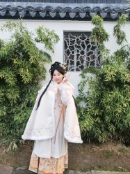 -一揽芳华汉服旗袍体验馆(拙政园店)