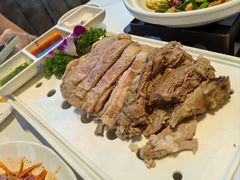 燕兰招牌手抓羊肉-燕兰楼·清真西北融合菜(亚运村店)