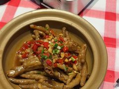 抓钱糯鸡爪-韵味湘肴·小炒黄牛肉(五一广场美食地标店)