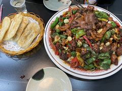 -郑小二山东特色炒鸡店(红小巷店)