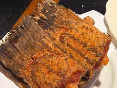 秘制炸鱼尾-阿里家·新疆烤肉酒場