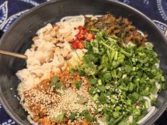 豆花米线-滇道云南特色料理(康定路店)