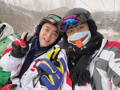 -亚布力新体委滑雪场