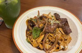 Classic Black Pepper Beef Handmade Pasta