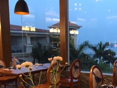 -V Bar海景扒房(北海湾惠龙万达嘉华酒店)