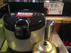 -江南猪肉商会无限续吃(弘大店)