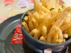 -绿茵阁西餐厅(佰港城店)