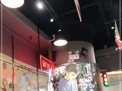 -黑白电视老长沙吃货铺(南岗万达店)