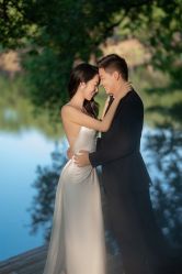 -雪中彩影婚纱摄影·微光艺术中心