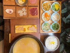 -银米·云南传统过桥米线(双廊黑金冠店)