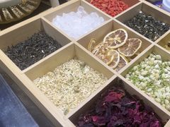 -芝小官毛肚火锅海鲜自助(淮安清江浦区新亚店)