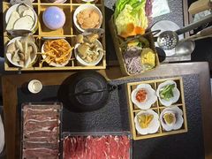 -菌自由丨野生菌火锅特色庭院餐厅(丽江古城店)