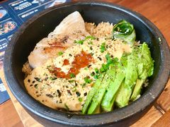 吞拿鱼牛油果饭-ATLAS COFFEE(雅居乐中心店)