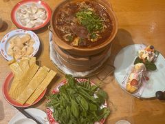 -郭婆婆疯子鸡·土货江湖菜馆