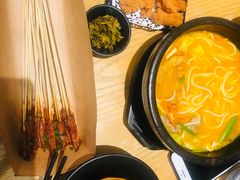 酸汤肥牛过桥米线-云味馆过桥米线(皇庭广场店)