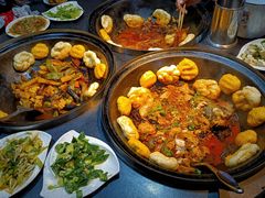 -缘福乡村铁锅炖民宿(八达岭店)