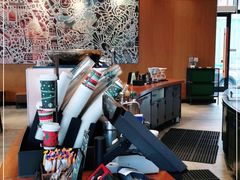 -星巴克(西安曲江银泰店)