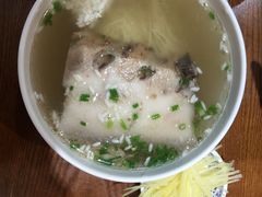 枫镇大肉面-朱鸿兴面馆(绿宝广场店)