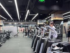 -VLines耀能运动24小时·月付制健身(京广桥店)