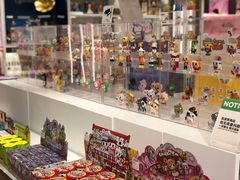 -泡泡玛特POPMART(国金街店)