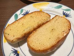 特质蒜香面包块-萨莉亚意式餐厅(龙阳广场店)