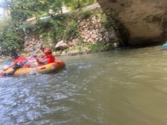 -安吉龙王山峡谷漂流