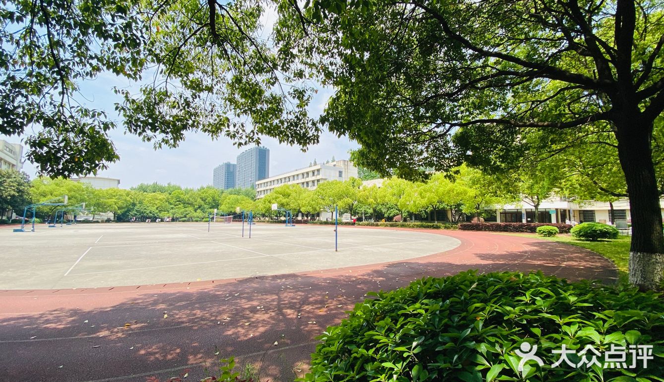 工商大学外的实惠小店