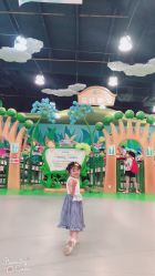 点击看大图 -维佳童话镇演出现场(徐东店)