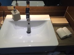 亚朵酒店(西安雁塔店)-西安大雁塔科技大学地铁站亚朵酒店