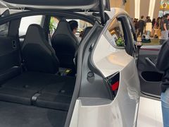 -TESLA 特斯拉(广州天环广场体验店)