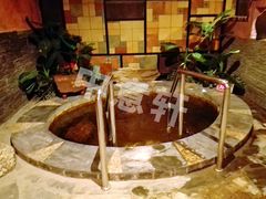 -泉城欧乐堡戏水湾艺术养生温泉