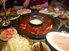 牛油鸳鸯锅-舒家大院重庆老火锅(纪念塔店)