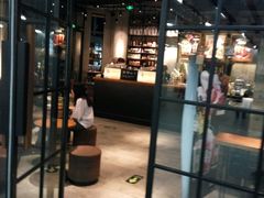 门面-星巴克(北京三里屯SOHO一店)