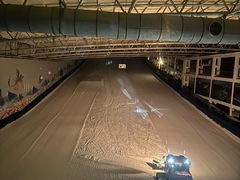 -乔波室内滑雪场