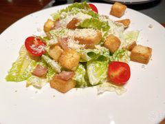 凯撒色拉-Ambra Haus琥珀屋精酿餐厅(宝山店)