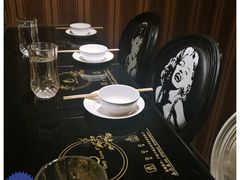 -唯爱KTV聚会餐厅(仙林东城汇店)