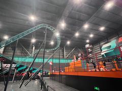 -极限PLAY运动娱乐新世界·团建派对潮玩休闲馆·室内蹦极高空游乐园