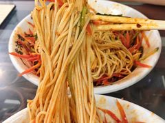 -牛一嘴·兰州牛肉面·大盘鸡(财富中心店)