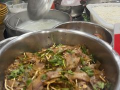 -花溪牛肉粉(八鸽岩店)