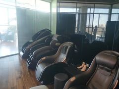 -奔驰北京极光星徽(四元桥店)