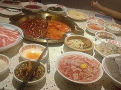 -红九格老火锅(三峡广场店)