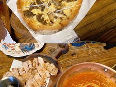 烤牛肉披萨-I HOLIC艾豪丽披萨(KKone店)