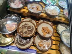 -尚品海鲜肥牛自助火锅(湖明店)