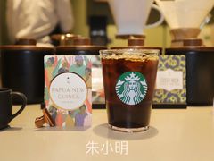 -星巴克臻选(上海中环广场2F店)