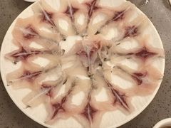 -郑猛记石岐鸽主题餐厅(长江店)