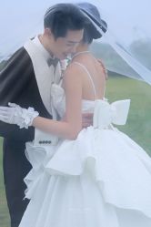 点击看大图 -挪娅婚纱摄影皇家会所