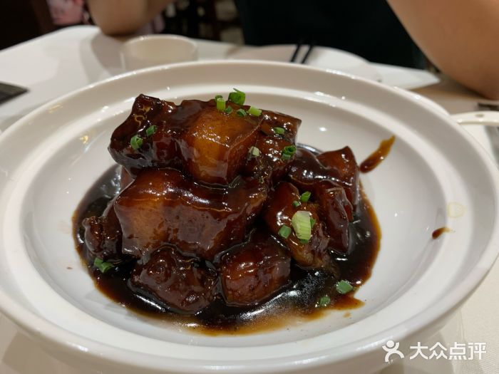 HOMES上海本帮菜(襄阳公园店)特色红烧肉图片