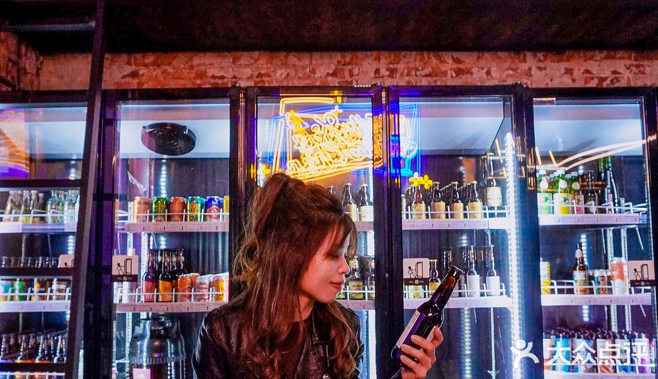 来“飚青”炫一把精酿之夜🐻