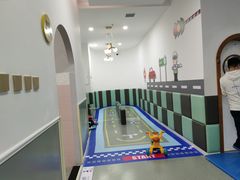 -澳洲袋鼠早教(南二环店)