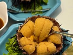 生吃海胆-海味当家·蒸锅海鲜(中山广场创始店)